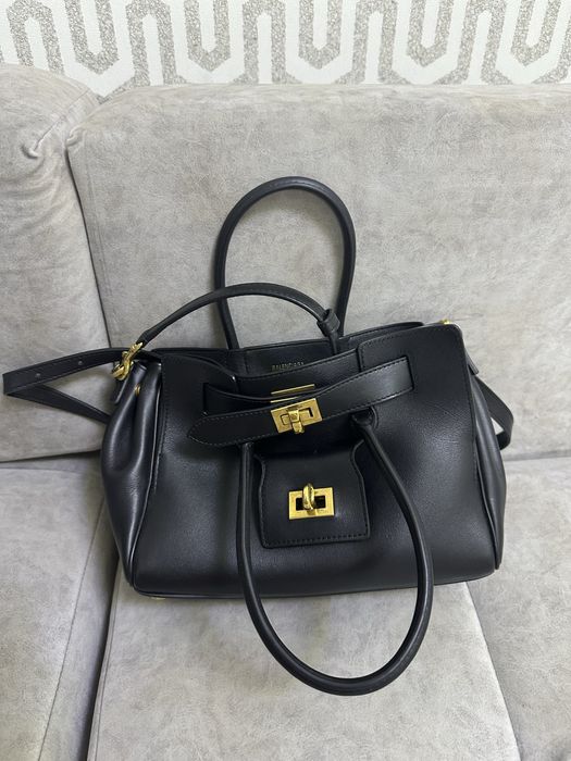 Продам сумку баленсиага