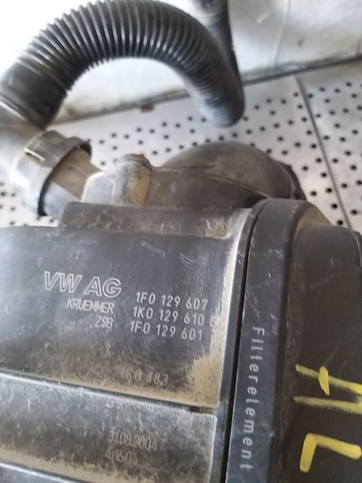 Carcasa filtru aer 1.6 b seat altea 5p 1f0129607 1k0129610 1f0129601