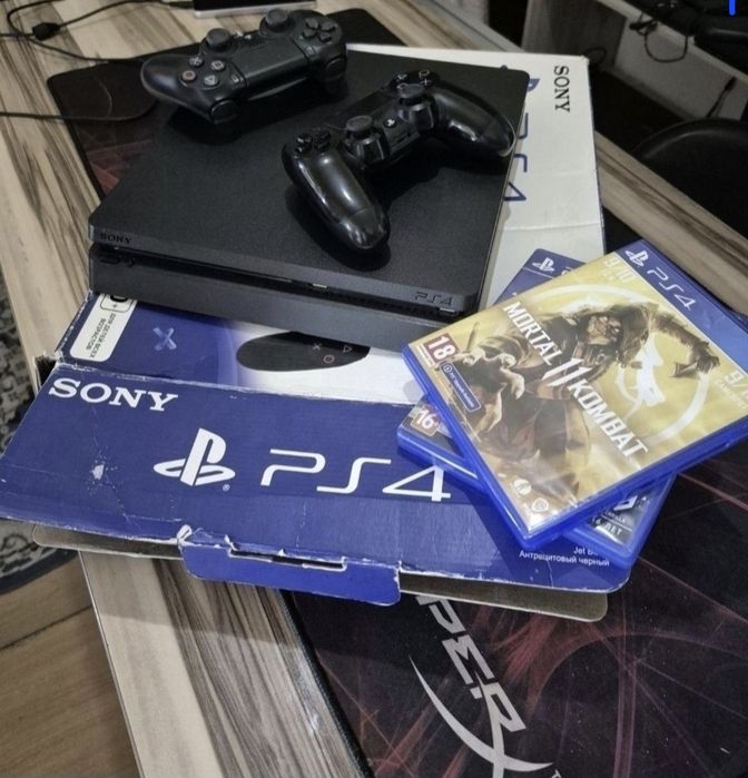 Playstatiyon 4 slim с играми
