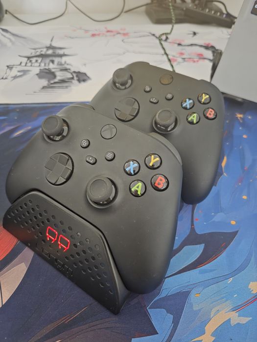Statie de incarcare + 2 Controllere Xbox X/S