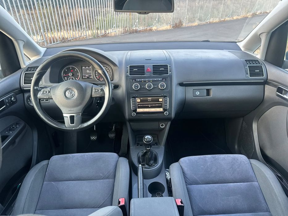 VOLKSWAGEN Touran 2014 — imagine 5