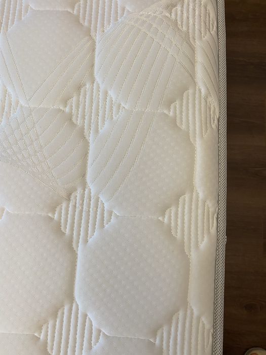 Кровать + матрасс