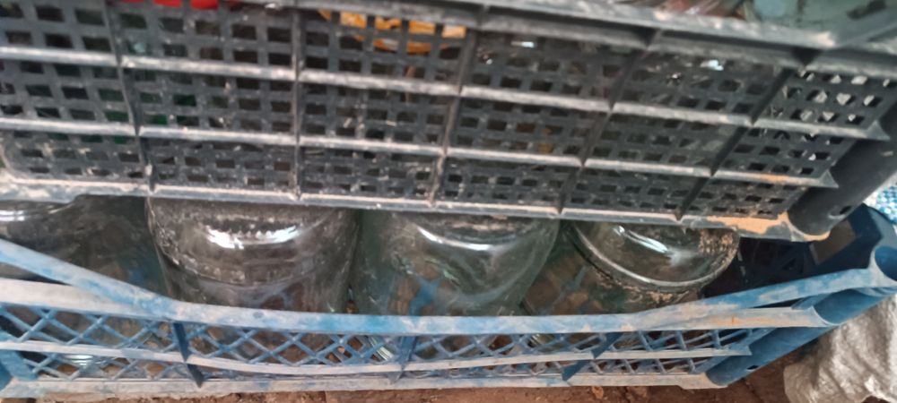 Банки литровые,поллитровые