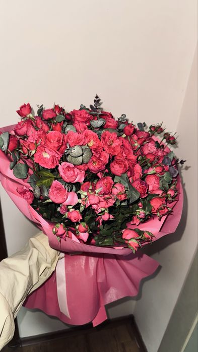 Кустовые розы,сатыладыыы