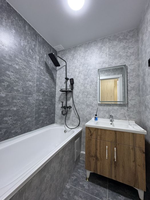 3 xonalik qilingan tayyor kvartira sotiladi