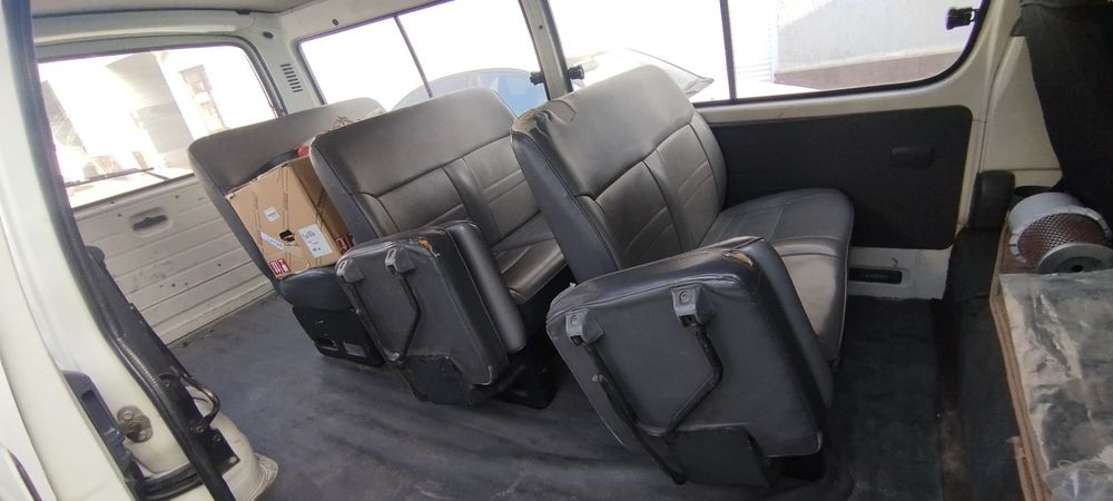 TOYOTA HIACE. 1993 йил.2 объем 2RZ бензин мотор. Карбюратор