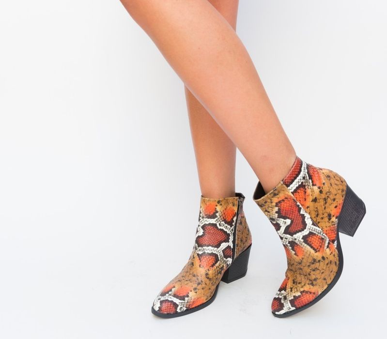 Botine piele sarpe