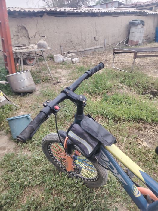 Велик продам 15000