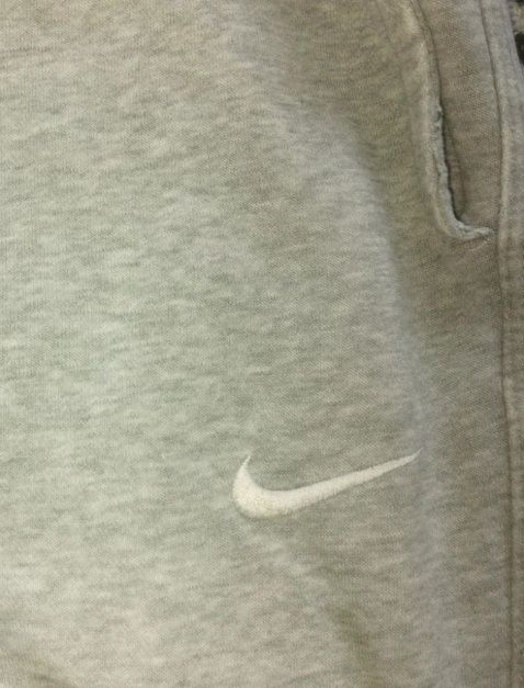 Pantaloni nike gri