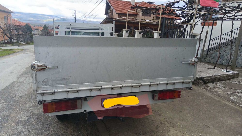 Задна врата , падащ борд