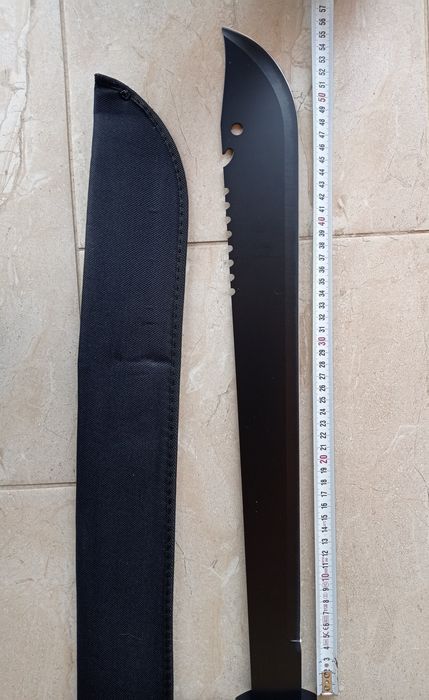 Macetă, lungime totală 80 de cm.