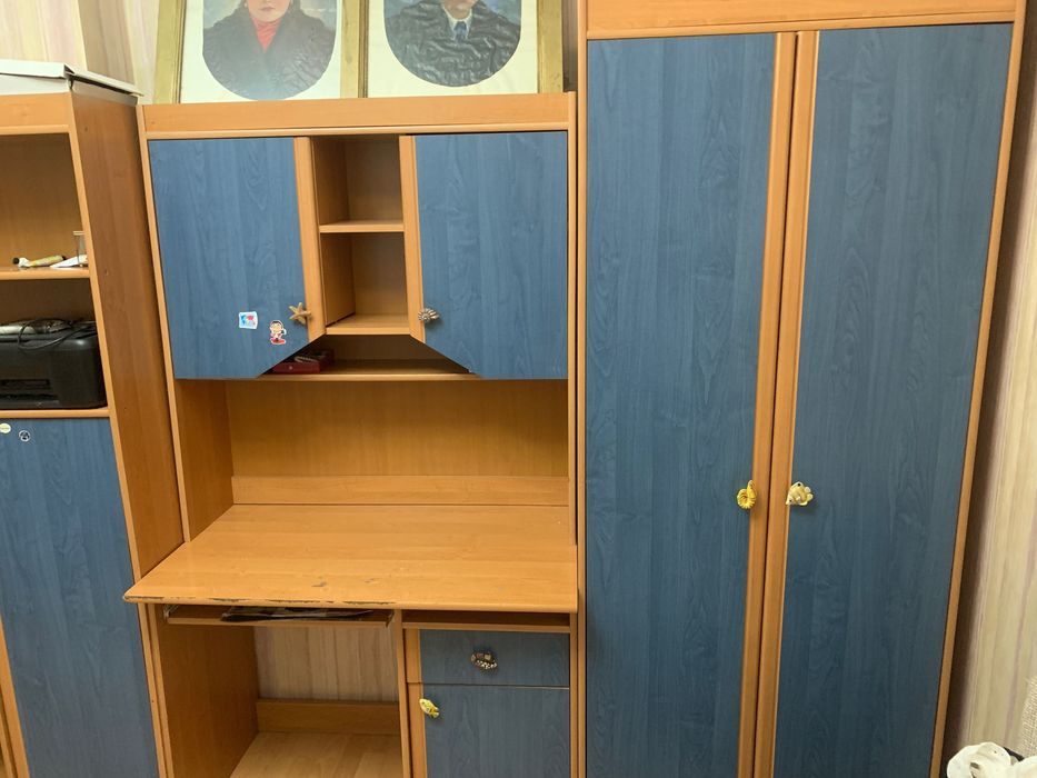 Гарнитур подростковый