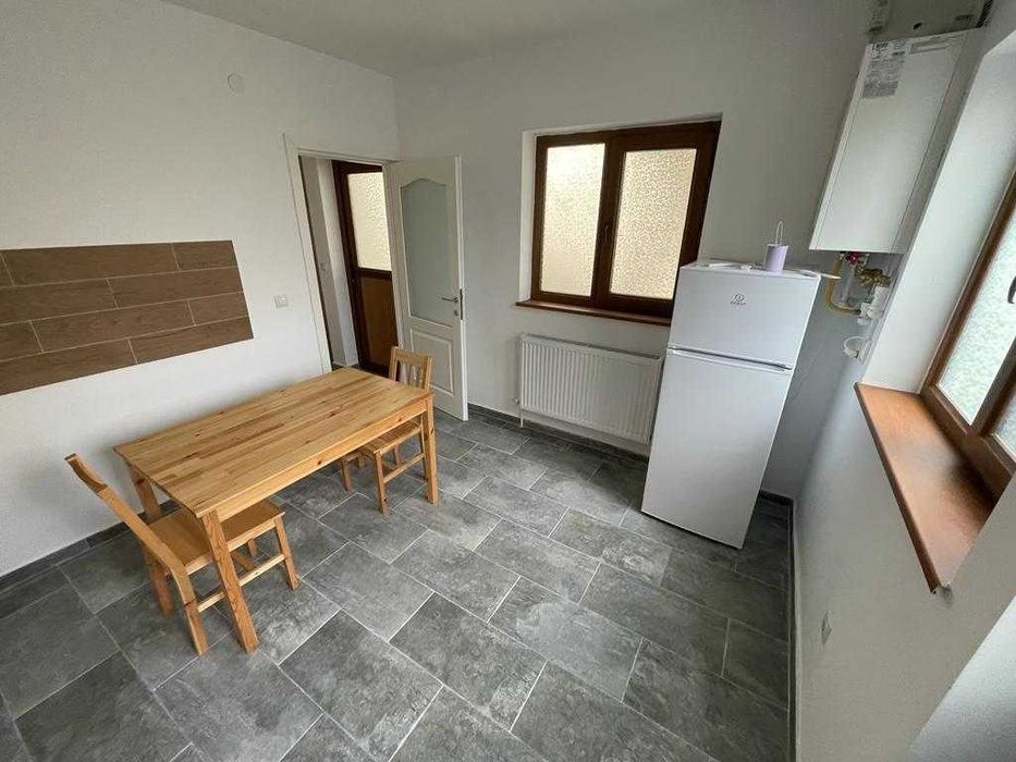 De închiriat casă – Str. Savini nr. 3