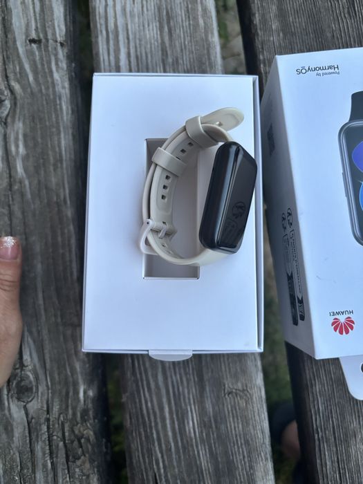 Смарт часовник Huawei watch fit2