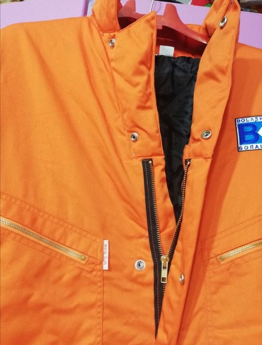 Продам комбинезоны зимний и летний