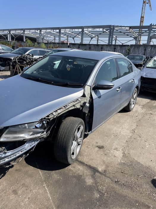 Dezmembrez vw passat b7 1.6 d
