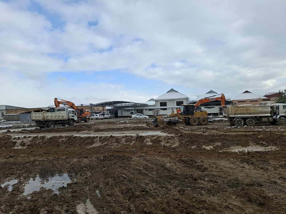 Нотурар ва турар жой биноси сотилади