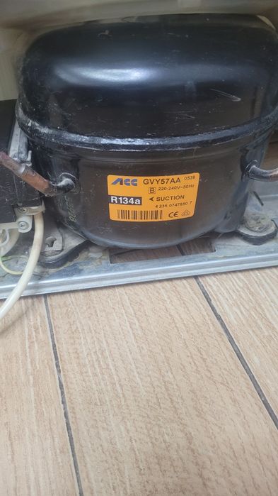 Продам холодильник