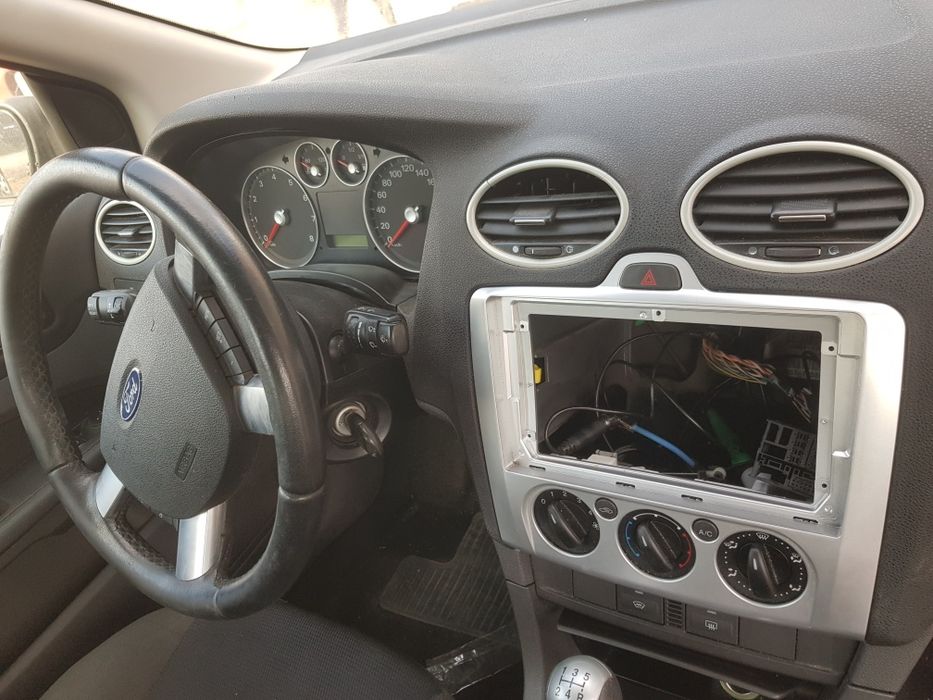 На части!! Ford Focus 1.6i 101 кс Форд Фокус комби