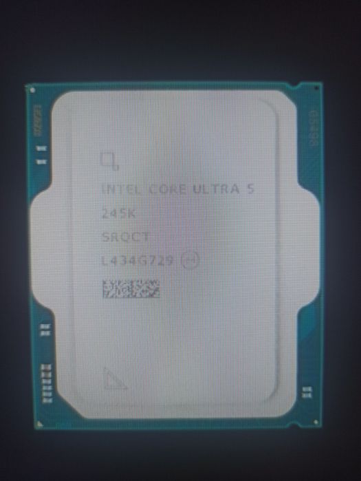 Intel Core Ultra 5 245K