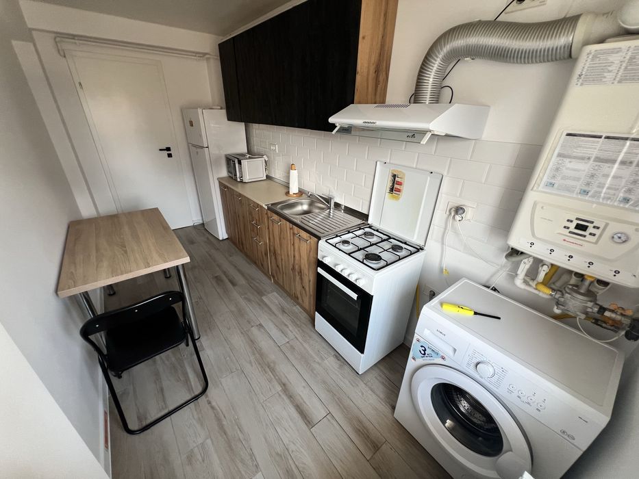Apartament cu 2 camere de vanzare/Drumul Gura Crivatului