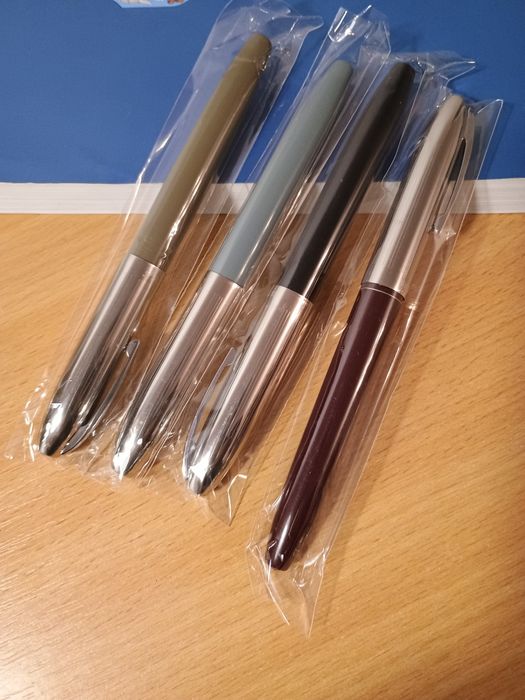 Stilou chinezesc Hero 565