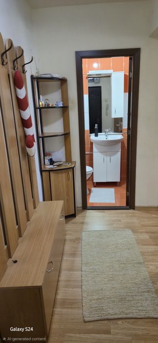 Apartament cu 3 camere de inchiriat