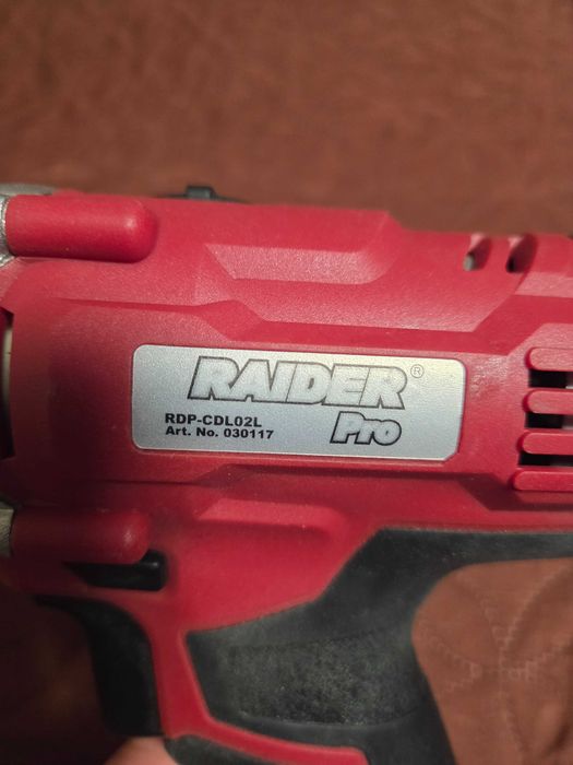 Акумулаторна Бормашина Винтоверт Raider RDP-CDL02L