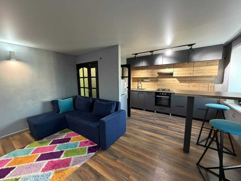 Дом печати 3 ком , 63 кв.