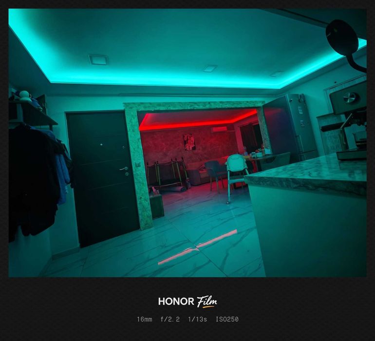 Vând apartament  3 camere