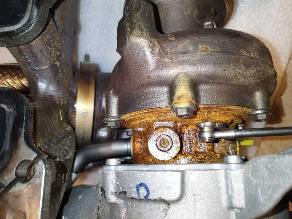 Продавам двойна турбина за Volvo XC60 и XC90  32240507 / 36003251