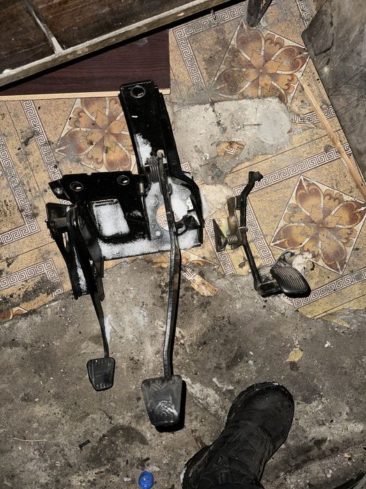 Разбор Лада калина 2006 год