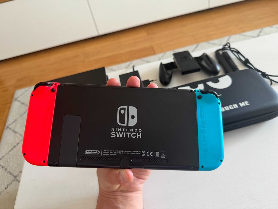 Nintendo Switch v2 Modat Chip - Card 128 GB - Pachet Complet