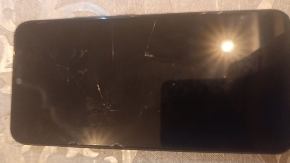 Vivo 1904 Память 64гб