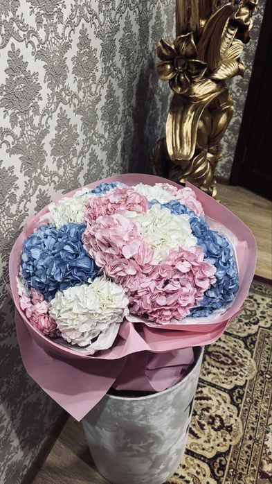 Цветы продам срочно