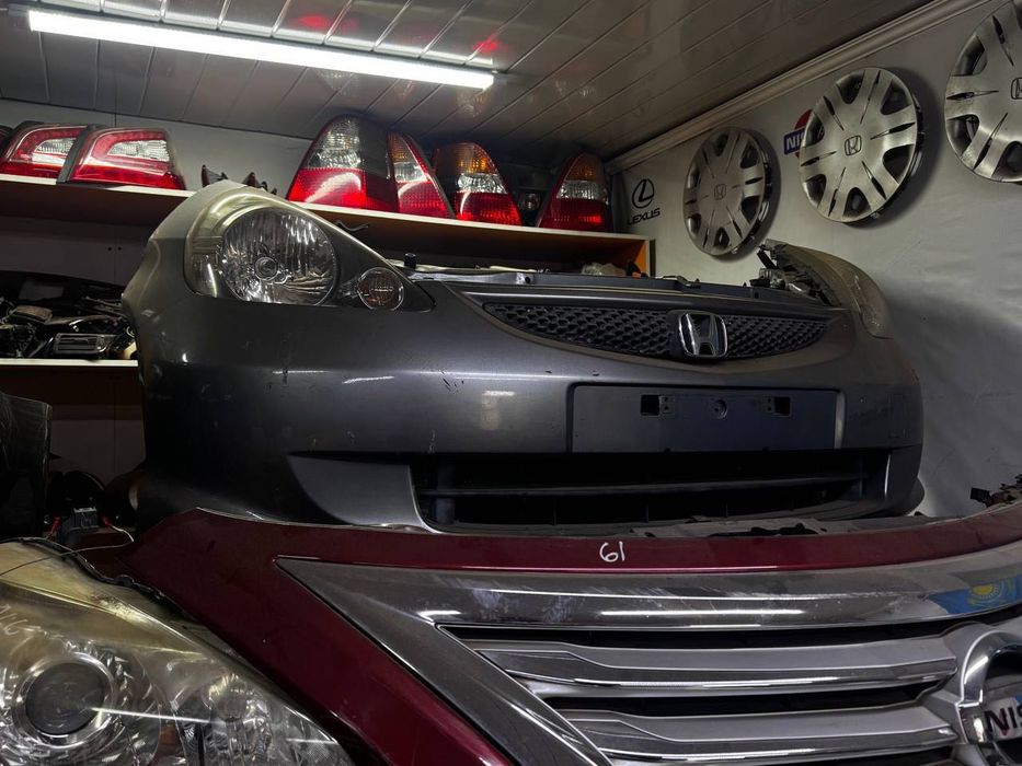 продам ноускат на Honda Fit