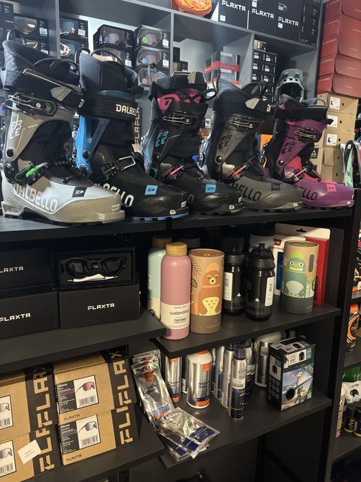 Echipamente schi noi si second Hand