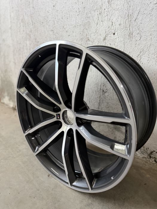 Janta bmw r18 g30/g31 oem style M662 noua!