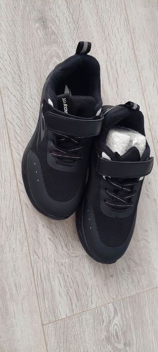 Кроссовки 33-34 размер новые