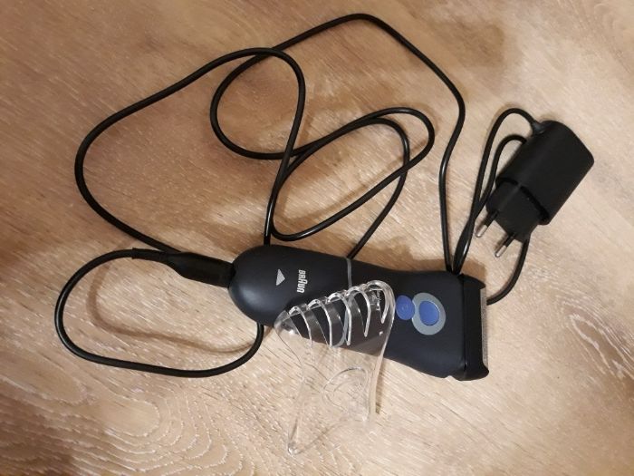 Електрическа самобръсначка Braun 130S 2in1