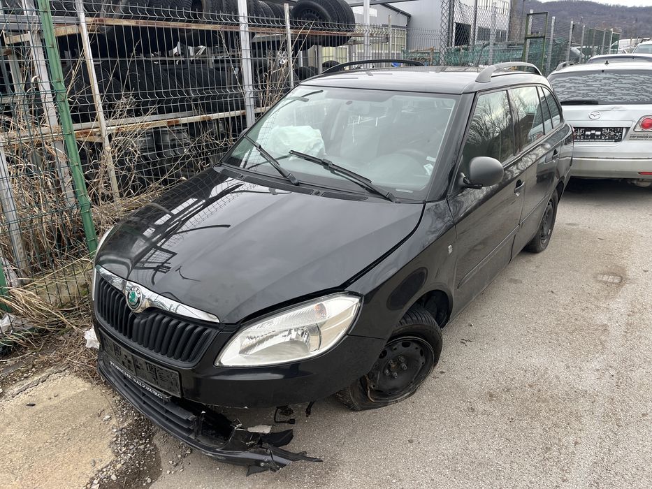 Skoda Fabia за части!!1.2 бензин 2011г