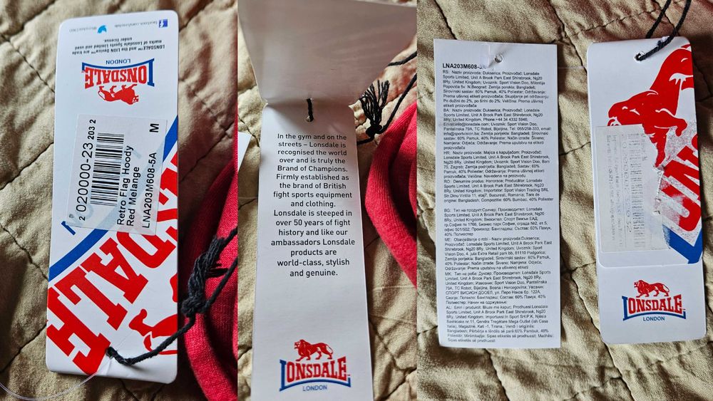 Hanorac rosu cu gluga Lonsdale London cu print/imprimeu