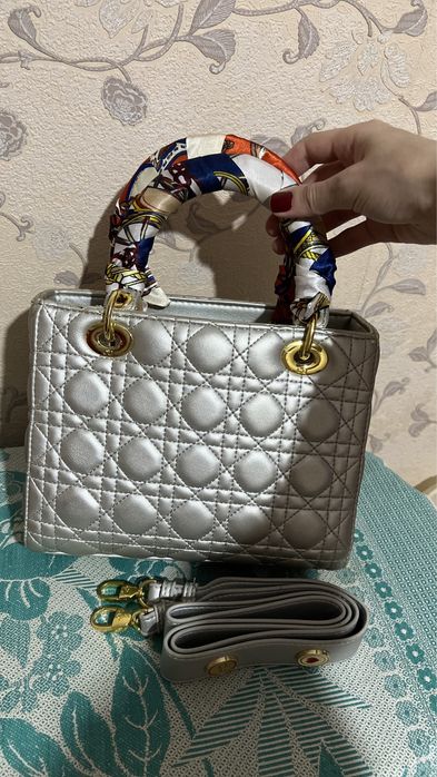 Сумка miss Dior серебренный