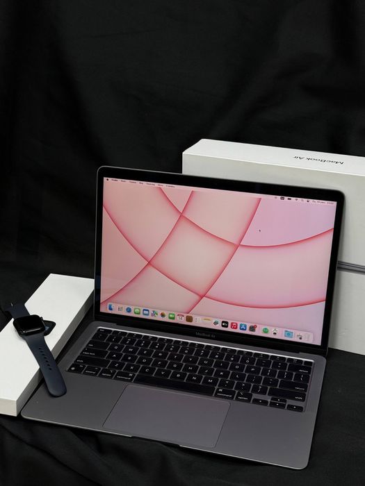MacBook Air M1 (8/256) | BaiTime
