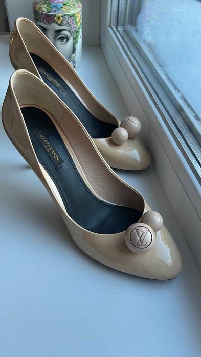 туфли классические Louis Vuitton