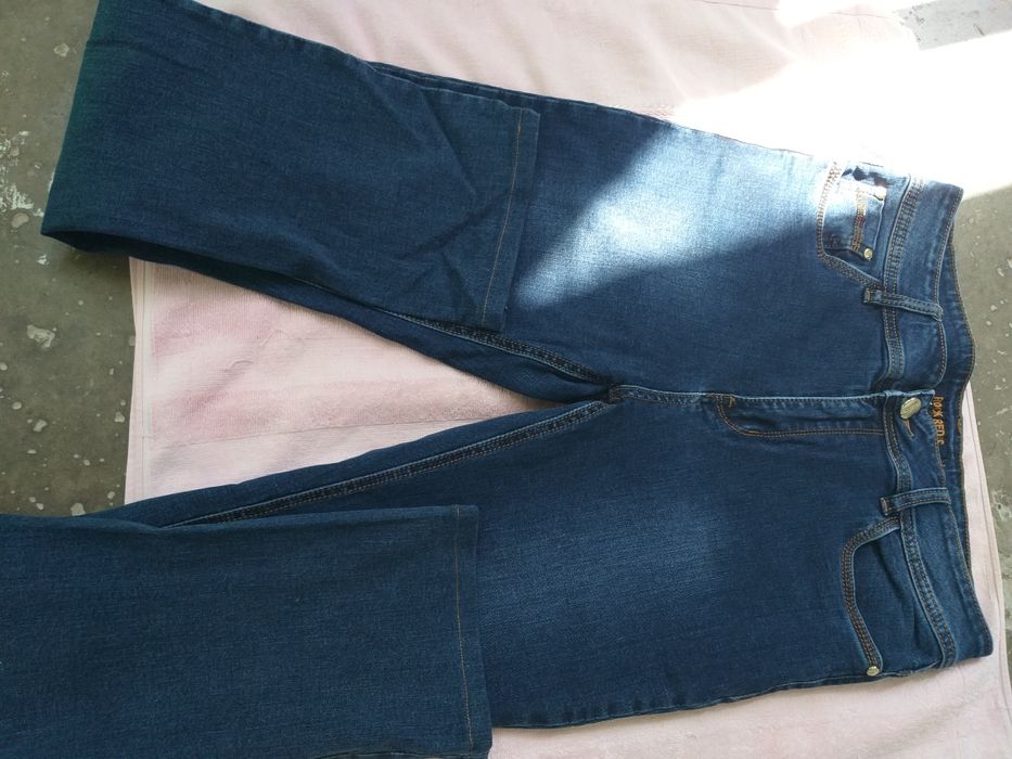 Детские штанишки, в отличном состоянии.Привезли с америки.