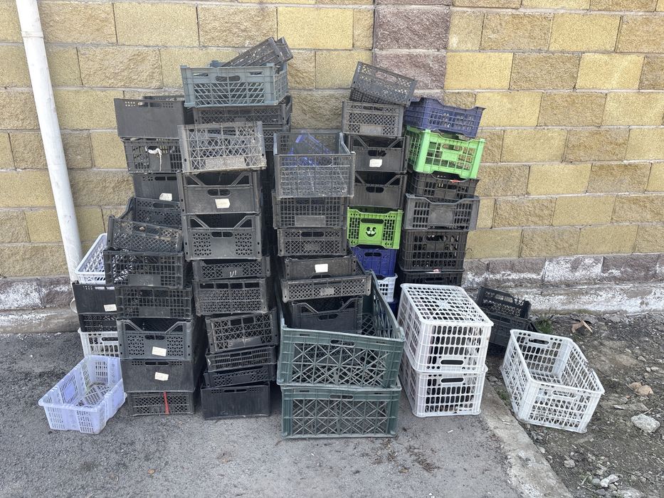 Пластиковые ящики под овощей