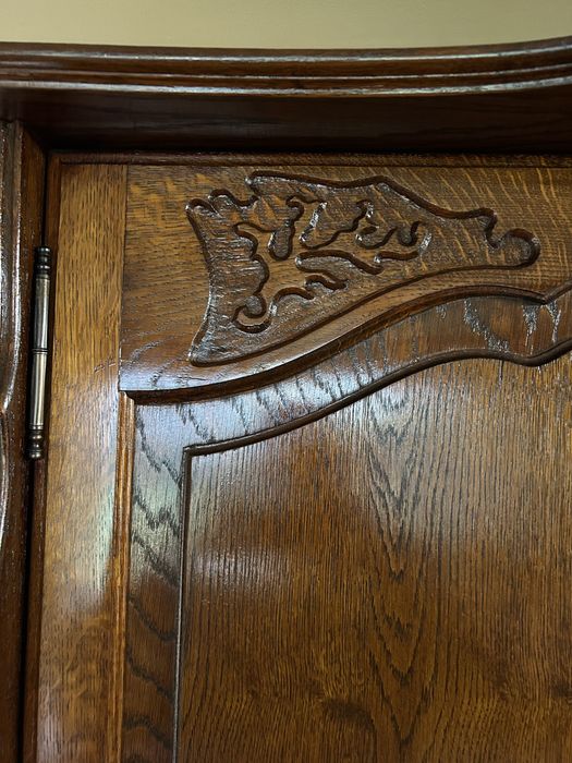 Bibliotecă stejar masiv – stil franțuzesc autentic, piesă rară!