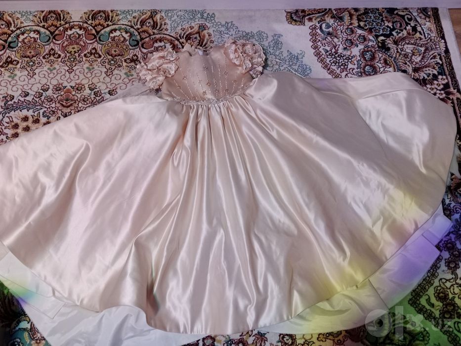 Qizchalar toy koylagi .