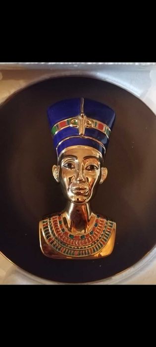 Vand farfurie 3D cu Nefertiti pictata manual
